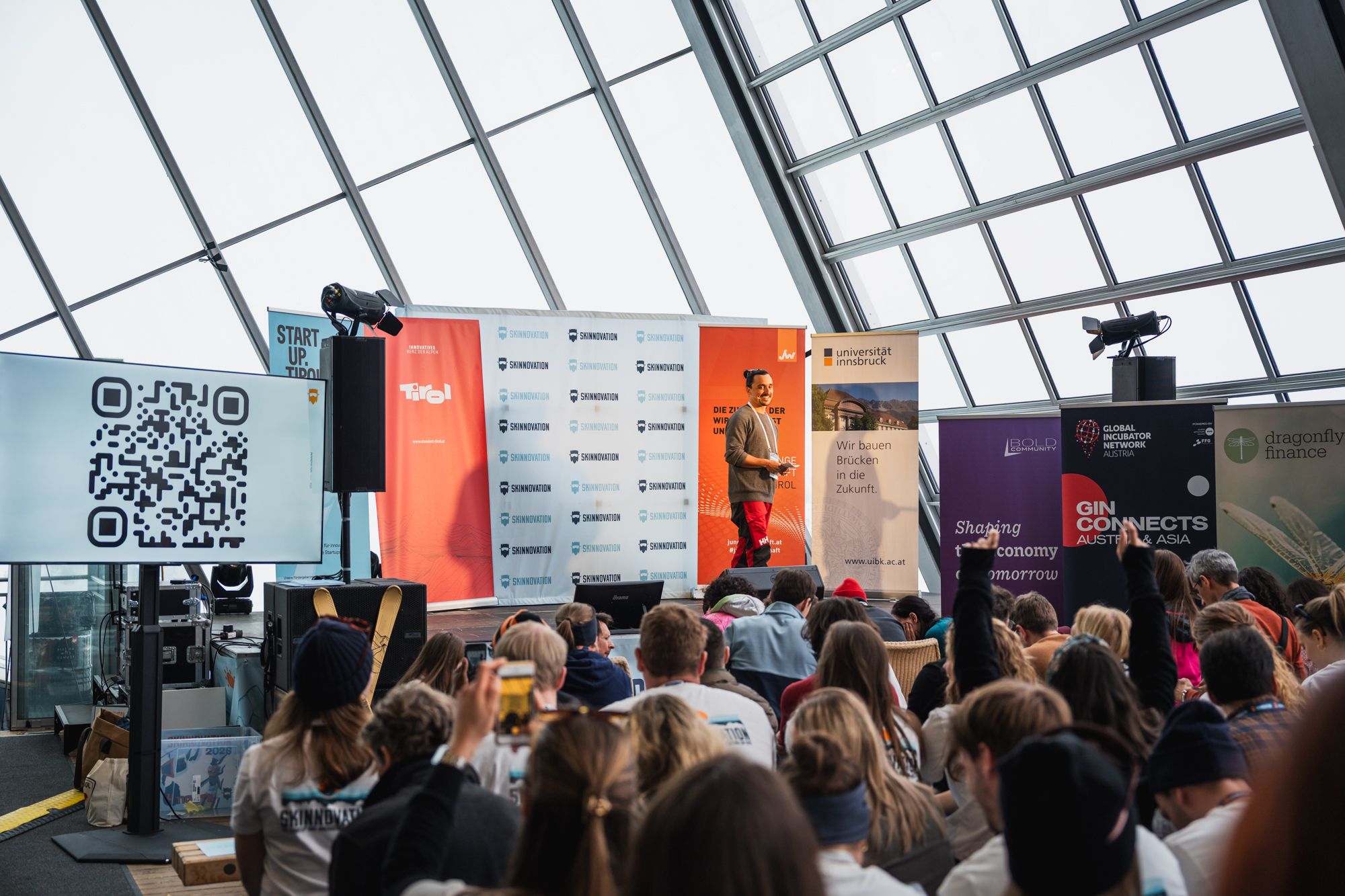 Demo day moderation